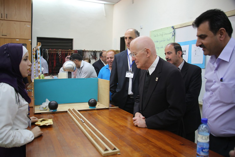 Faculty of Science Holds Science Fair