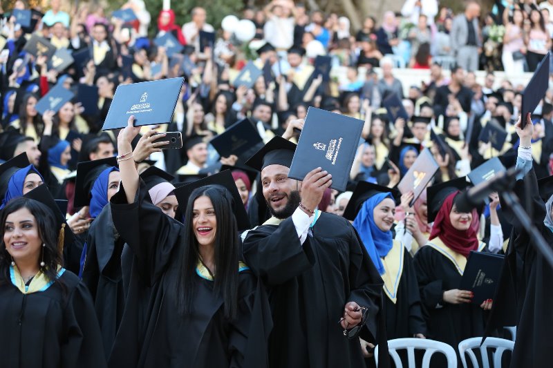 جامعة بيت لحم تبدأ احتفالاتها لتخريج الفوج الثاني والاربعين