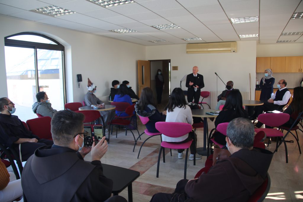 Brother Vincent Malham Center Awards Certificates to its Foreign Students