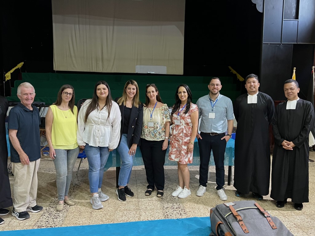 Leveraging Canva for Engaging English Language Teaching