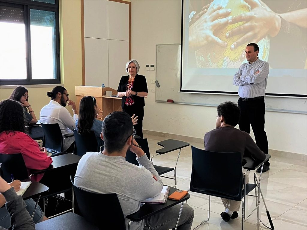 Department of English contributes to the International Conference of Service Learning