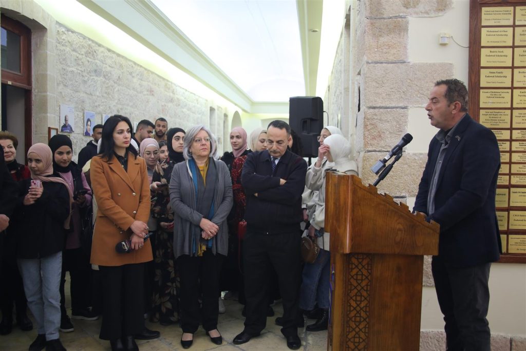 افتتاح معرض سردية باقية رغم الابادة في جامعة بيت لحم