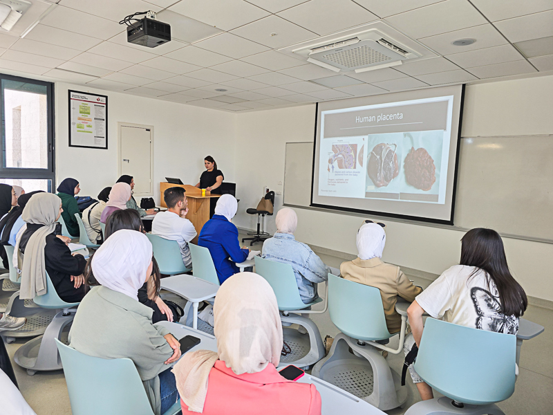 Occupational Therapy Students Participate in Integrated Lecture on Birth Process