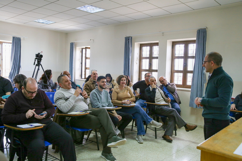 AIH Explores Service-Learning in Faculty Development Session