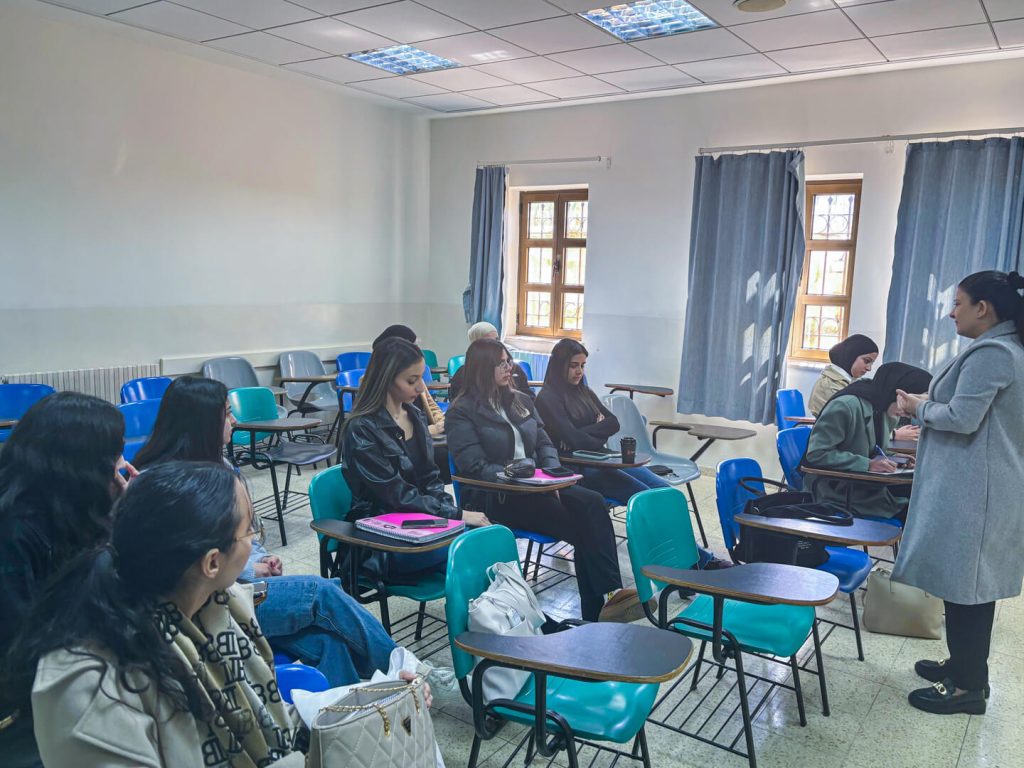 برنامج “من جيل إلى جيل” لتوثيق الرواية الفلسطينية النسوية