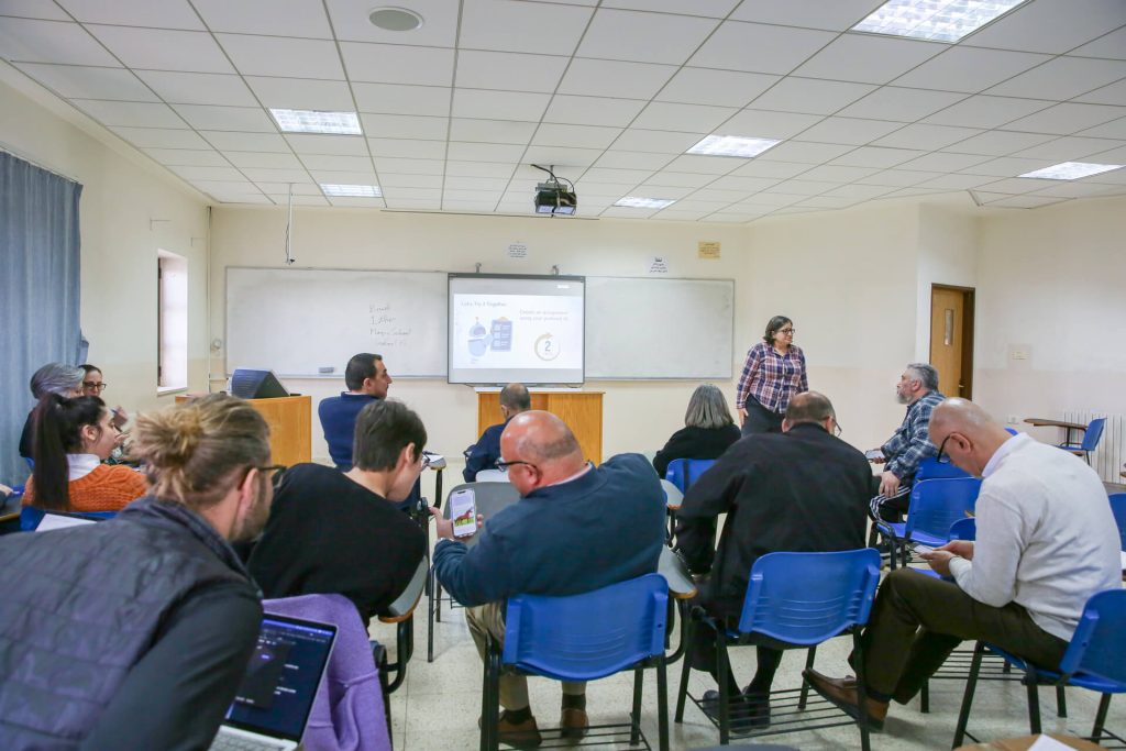 Academic Innovation Hub Leads Session on AI in Education