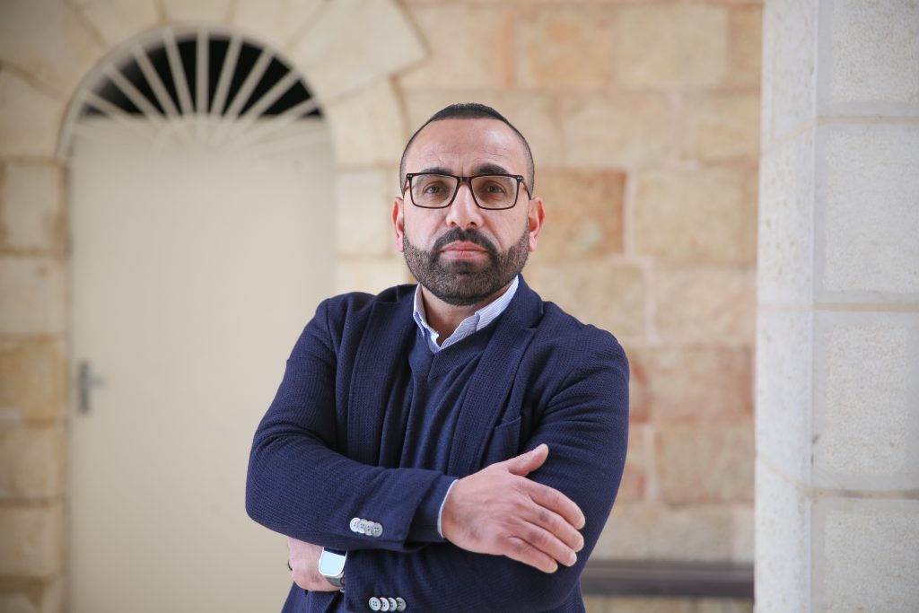 Dr. Fadel Alsawayfa Publishes New Book on Found Poetry 