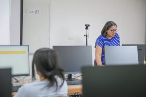 Bethlehem University’s New Faculty Gain Hands-On Training on Moodle Gradebook
