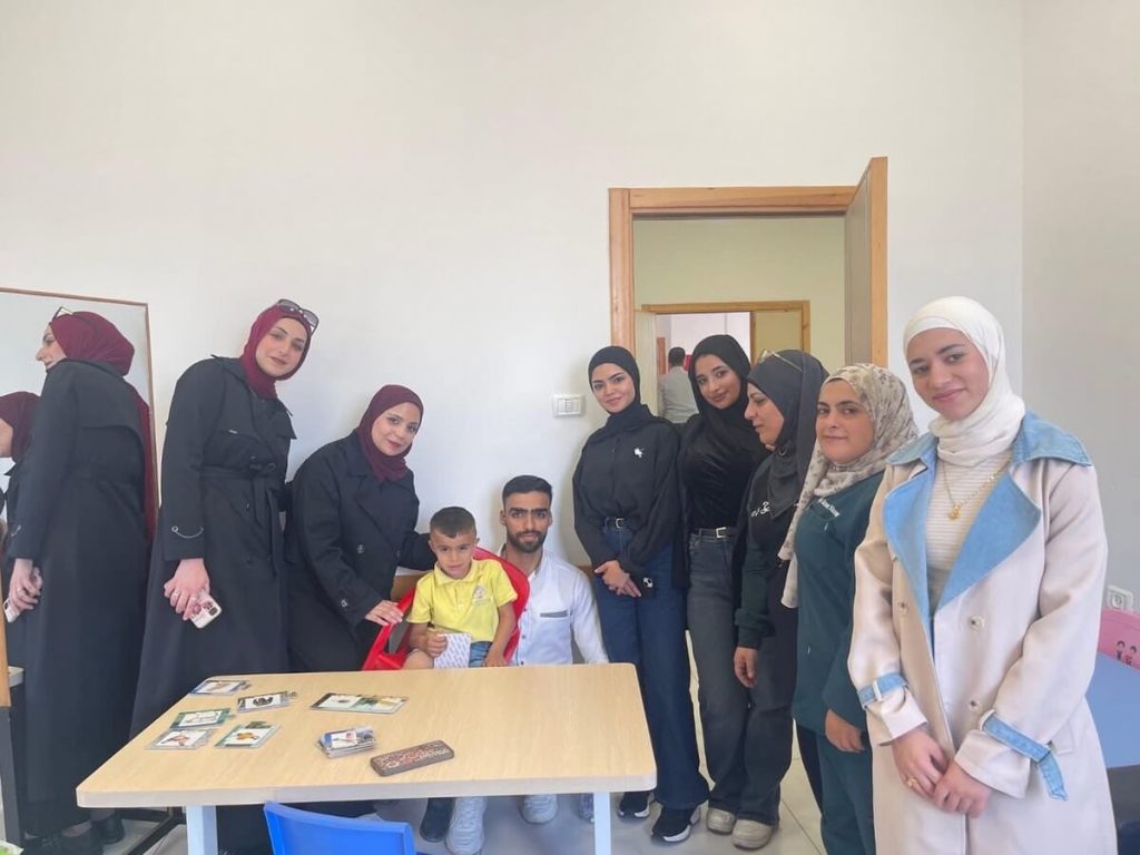 طلبة التمريض - فرع القبيبة في زيارة ميدانية الى جمعية التدخل المبكر لذوي الاحتياجات الخاصة